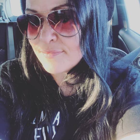 Meet your Posher, Gloria - Picture 1 of 1